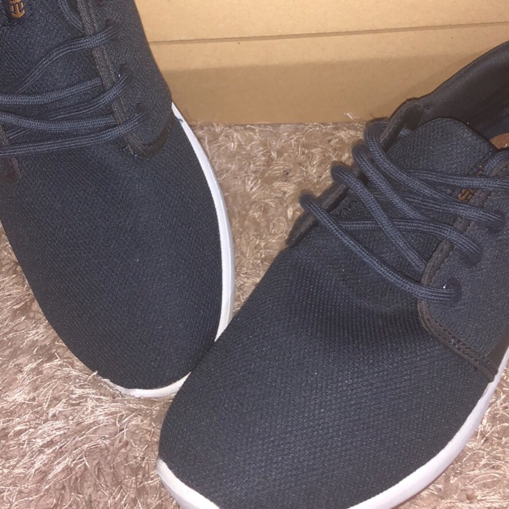 Men Shoes
